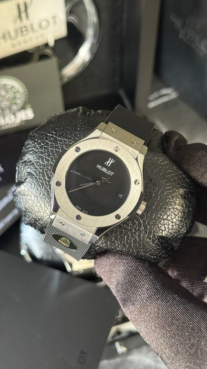 HBLT CLASSIC FUSIÓN (PLATA/NEGRO) 34MM