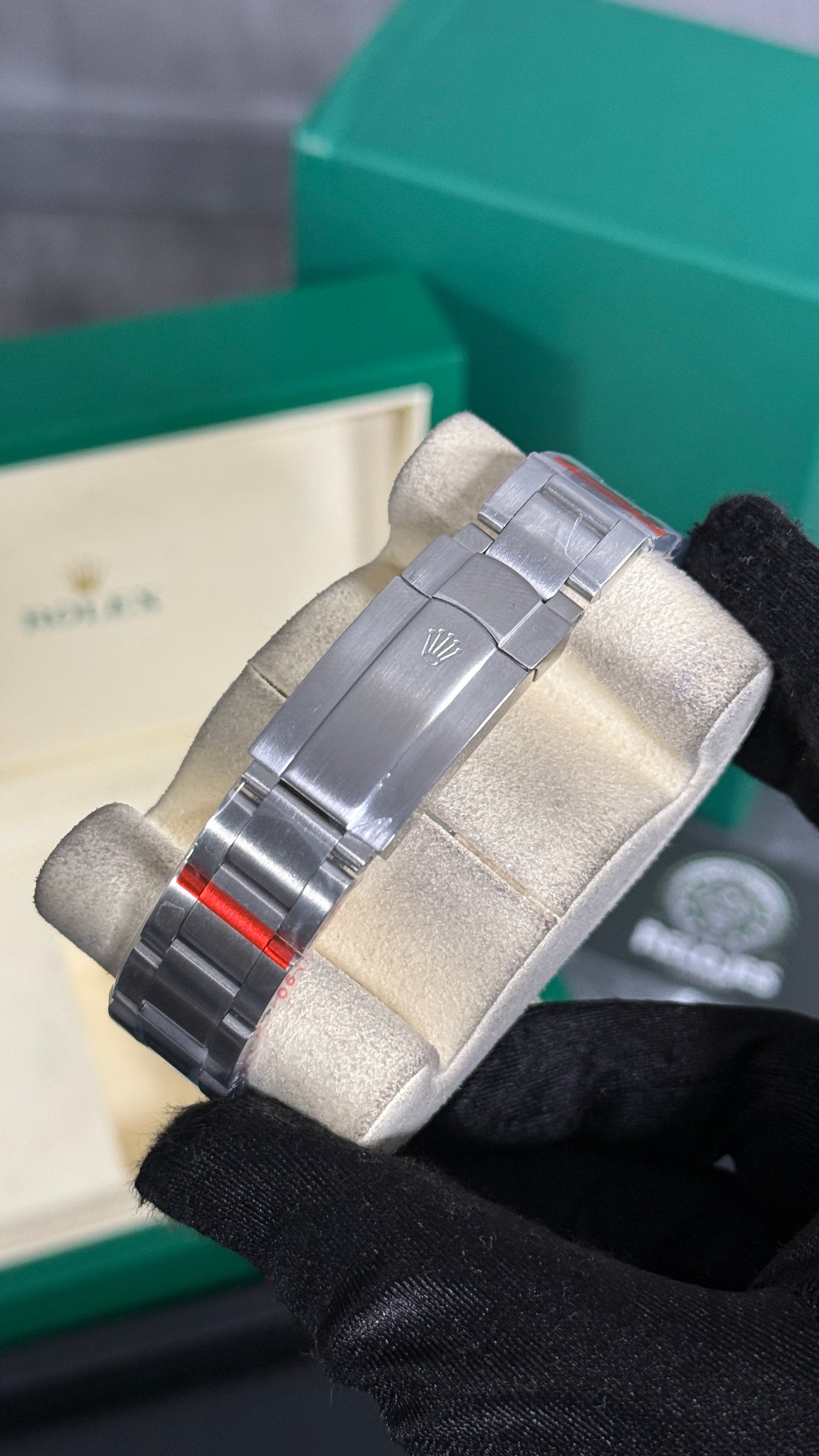 RLX OYSTER PERPETUAL (PLATA/MONSTR)