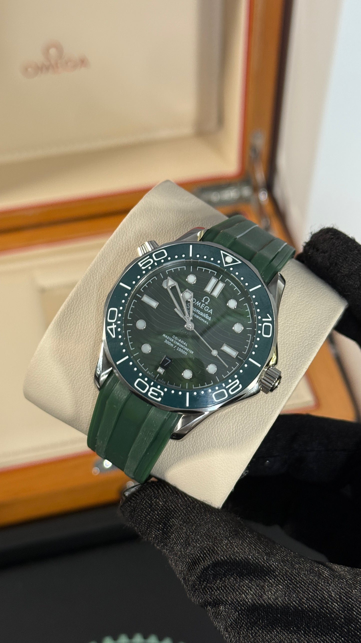 OMG SEAMASTER (PLATA/VERDE) CAUCHO