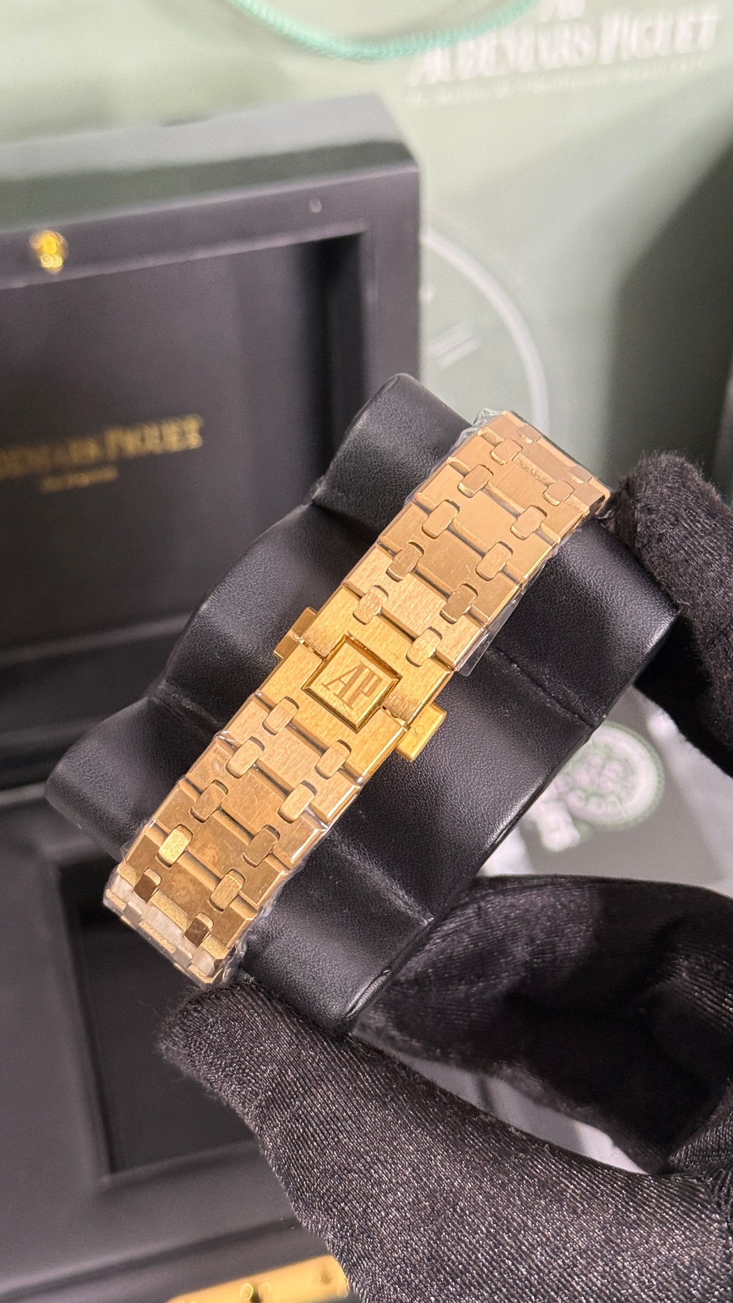 AP ROYAL OAK SKELETON ORO