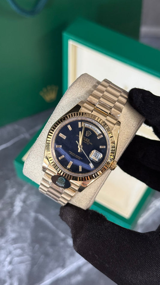 RLX DAY-DATE  (ORO) SUNBURST AZUL 2025