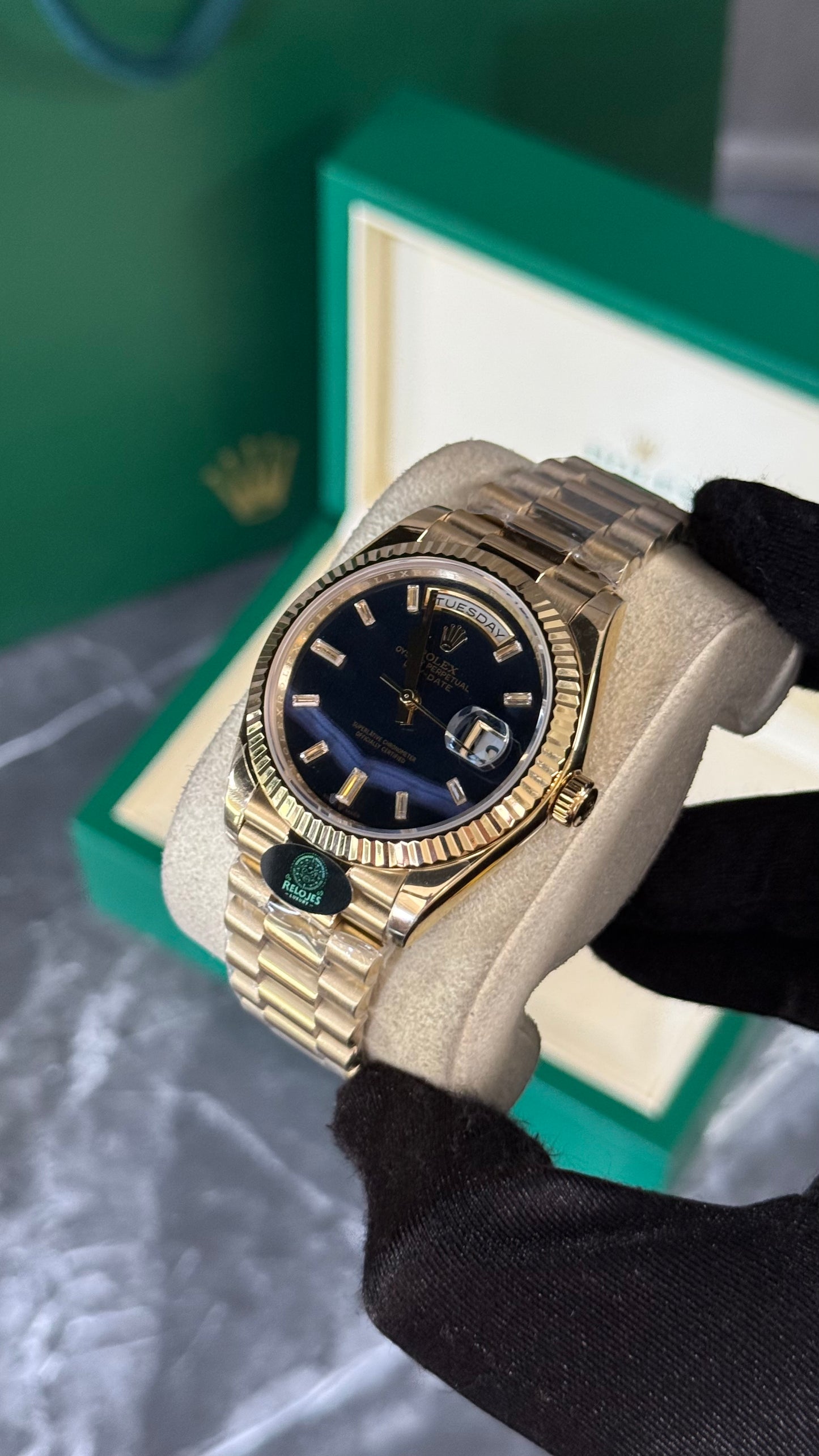 RLX DAY-DATE  (ORO) SUNBURST AZUL 2025