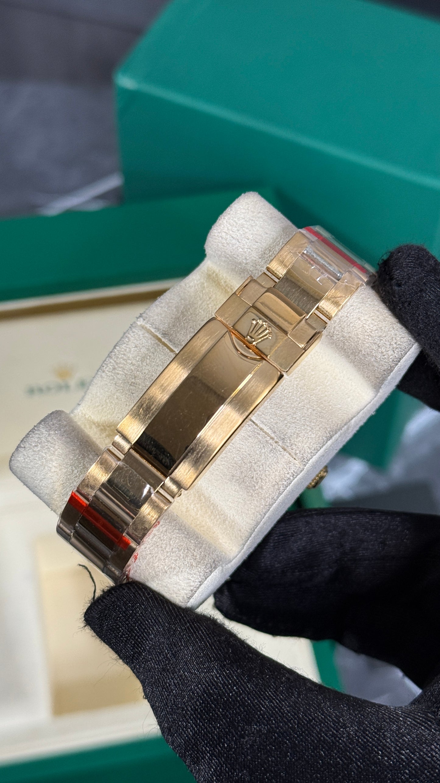 RLX DAYTONA RAINBOW (ORO/NEGRO)