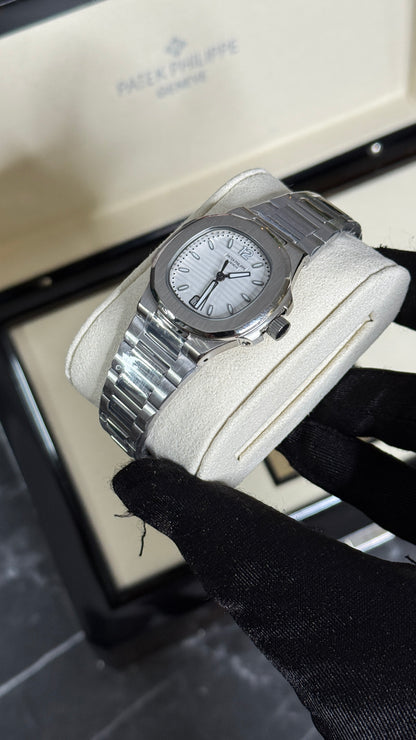 PATEK NAUTILUS BLANCO 28mm
