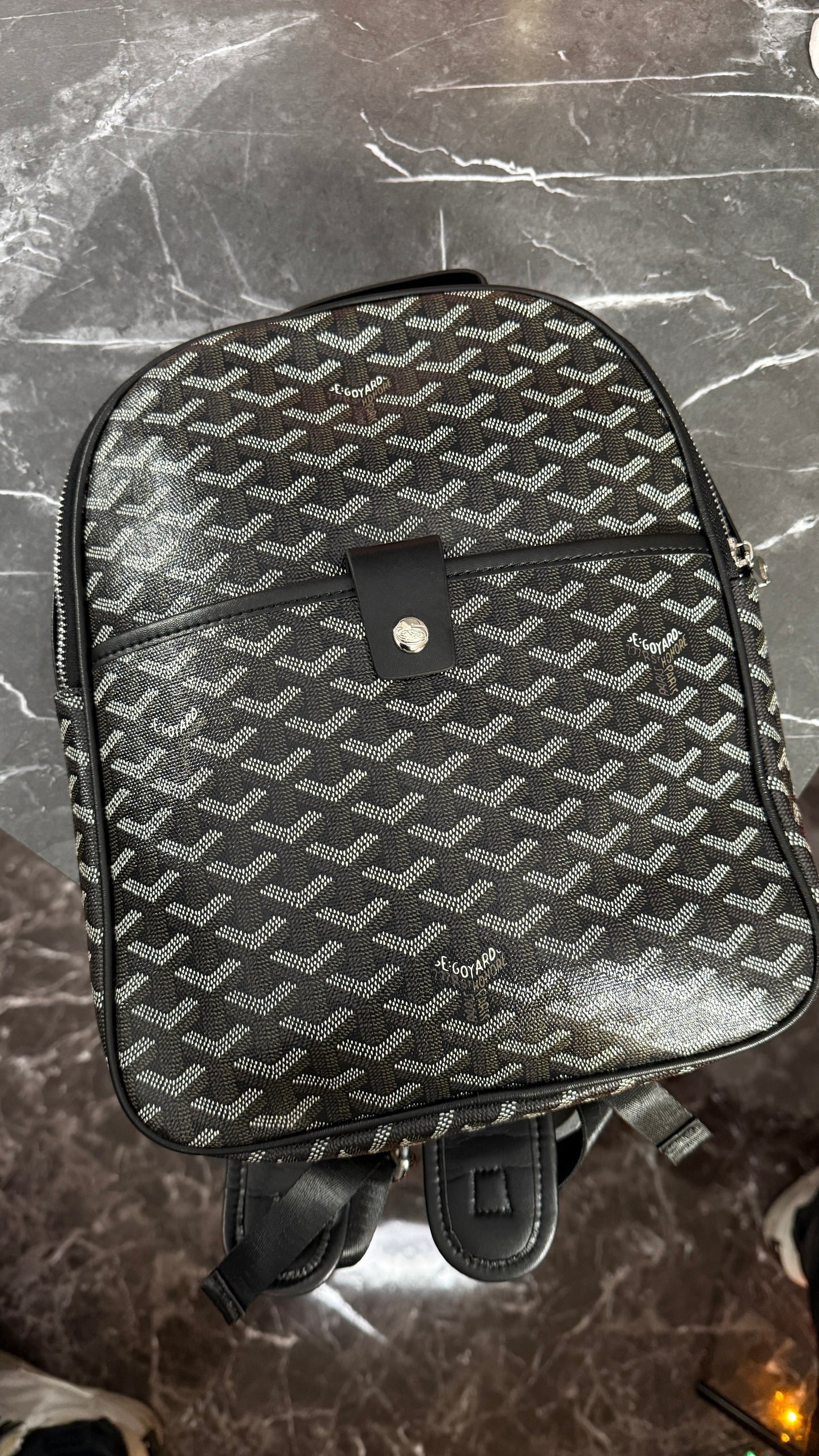 Mochila goy negra pequeña