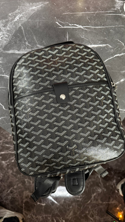 Mochila goy negra pequeña