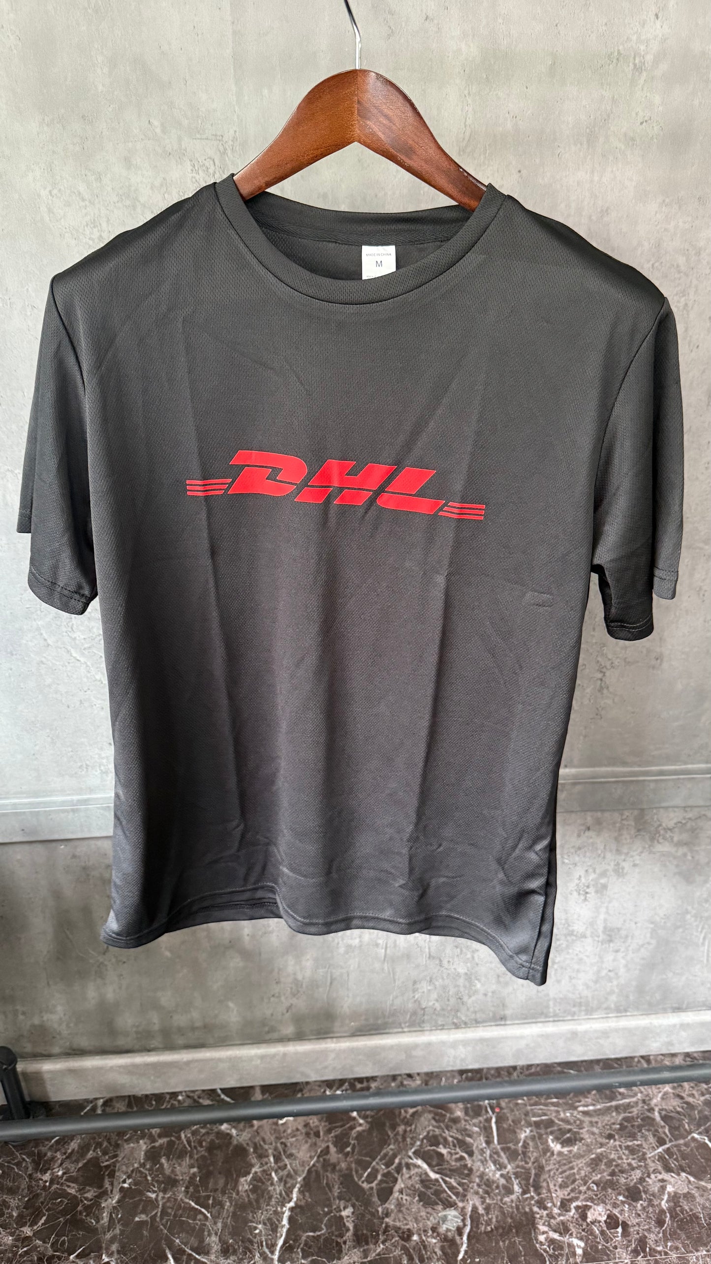 D H L NEGRO